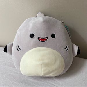 gordon the shark 8” squishmallow NWT